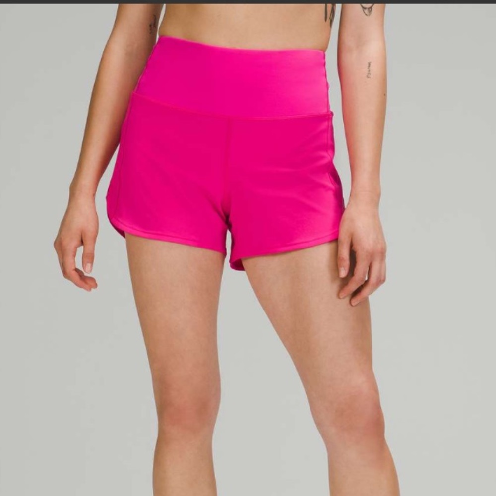 Lululemon Speed Up High-Rise Short 4"
Sonic Pink